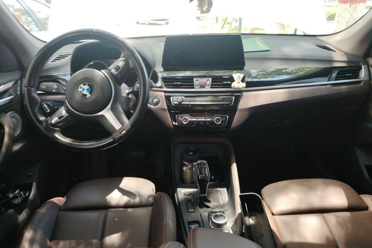 Used BMW X1 2021 sDrive25Li Leading Model Center Console