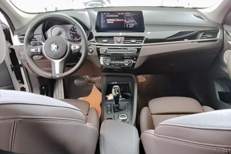 Used BMW X1 2021 sDrive25Li Leading Model Center Console