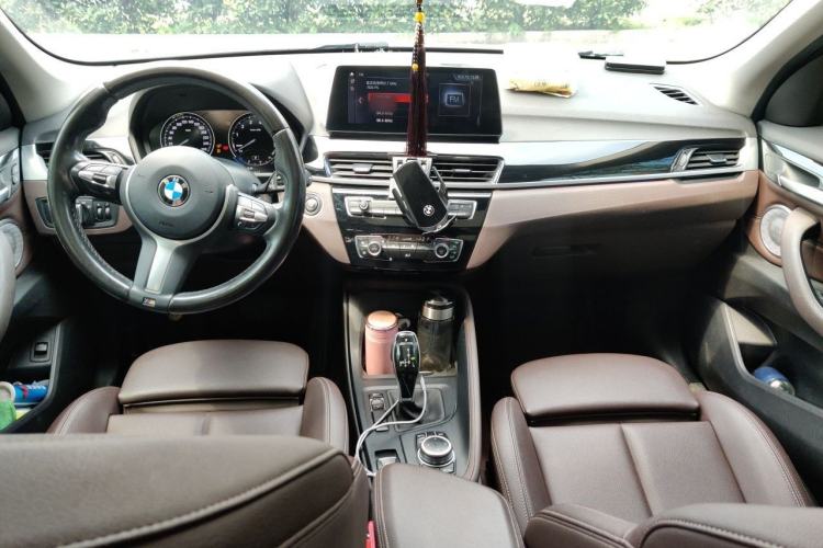 Used BMW X1 2021 sDrive25Li Leading Model Center Console