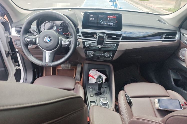 Used BMW X1 2021 sDrive25Li Leading Model Center Console