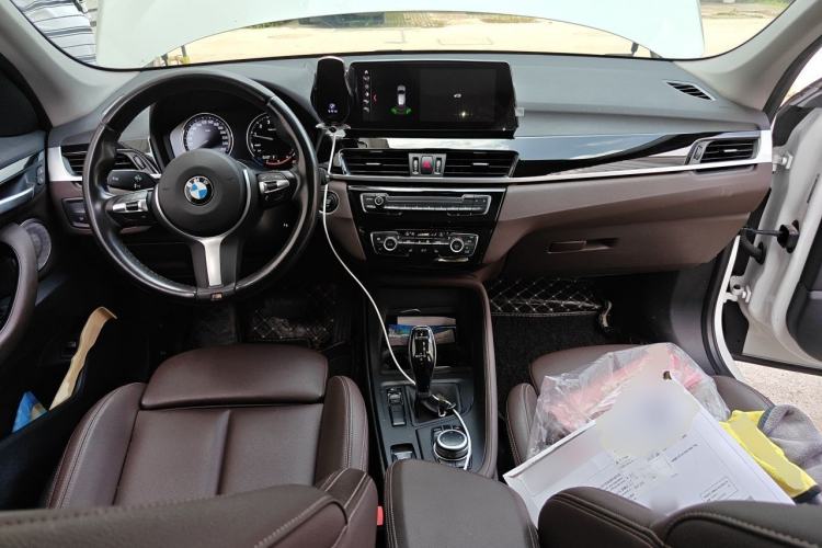 Used BMW X1 2021 sDrive25Li Leading Model Center Console