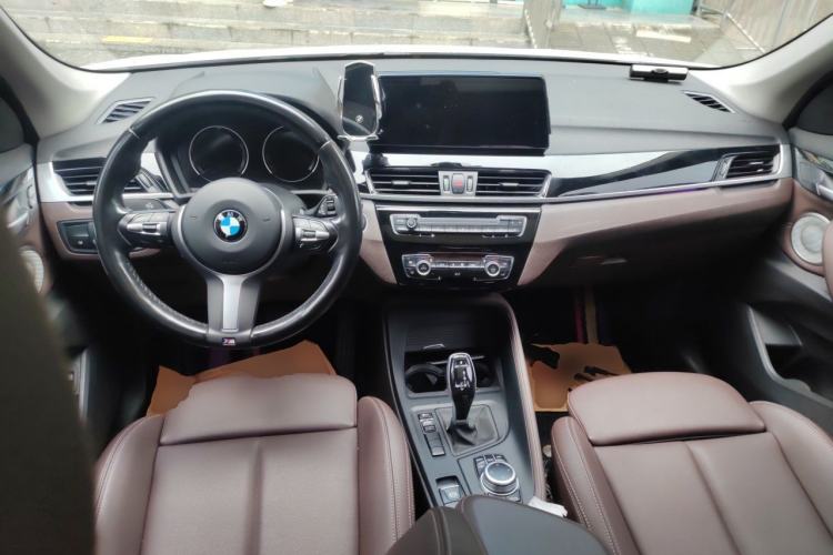 Used BMW X1 2021 Restyled sDrive25Li Leading Edition Center Console
