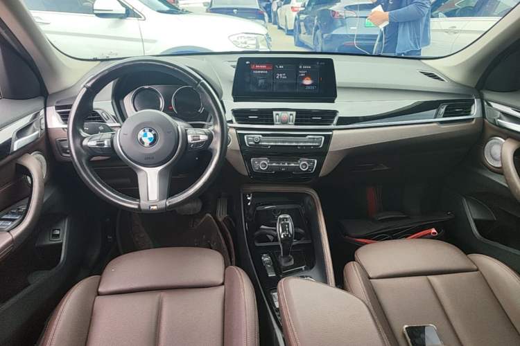 Used BMW X1 2021 Restyled sDrive20Li Premium Edition Center Console
