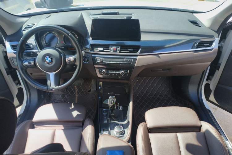Used BMW X1 2021 sDrive20Li Premium Edition Center Console