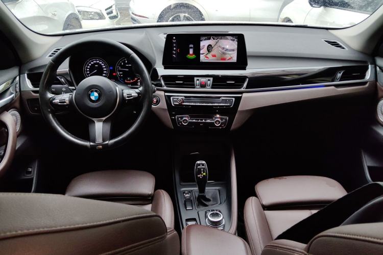 Used BMW X1 2021 sDrive25Li Leading Model Center Console