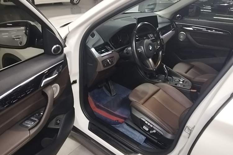 Used BMW X1 2021 Restyled sDrive25Li Leading Edition Driver Seat
