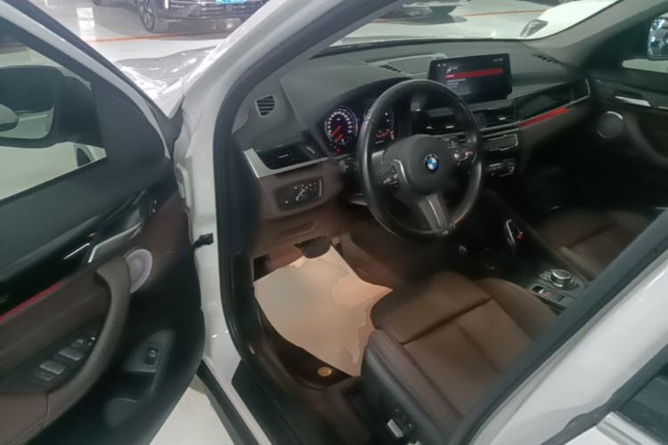 Used BMW X1 2021 Restyled sDrive25Li Leading Edition Driver Seat
