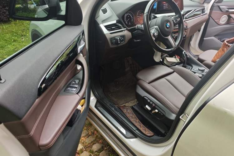 Used BMW X1 2021 sDrive20Li Premium Edition Driver Seat
