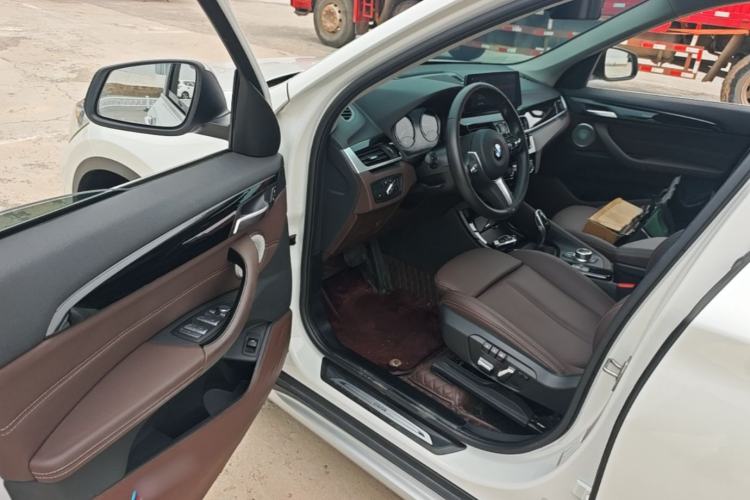 Used BMW X1 2021 sDrive20Li Premium Edition Driver Seat