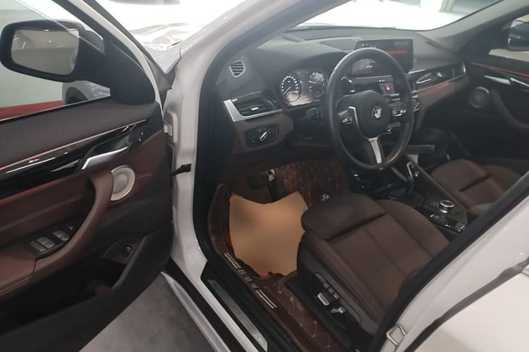 Used BMW X1 2021 sDrive20Li Premium Edition Driver Seat