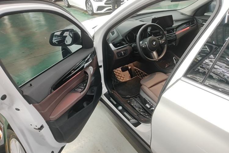 Used BMW X1 2021 Restyled sDrive25Li Leading Edition Driver Seat