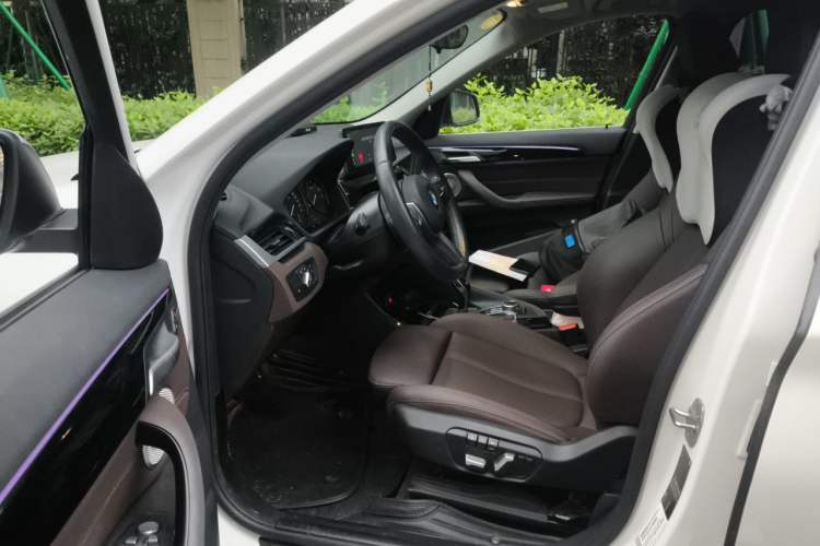 Used BMW X1 2021 sDrive20Li Premium Edition Driver Seat