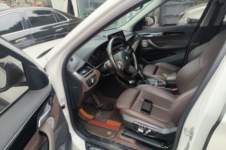 Used BMW X1 2021 sDrive20Li Premium Edition Driver Seat