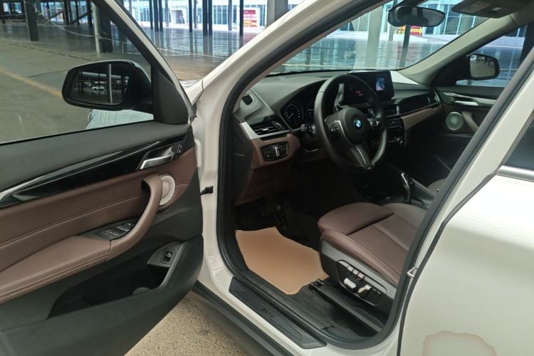 Used BMW X1 2021 Restyled sDrive25Li Leading Edition Driver Seat