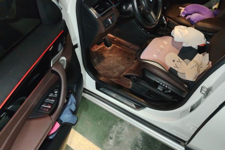Used BMW X1 2021 sDrive20Li Premium Edition Driver Seat
