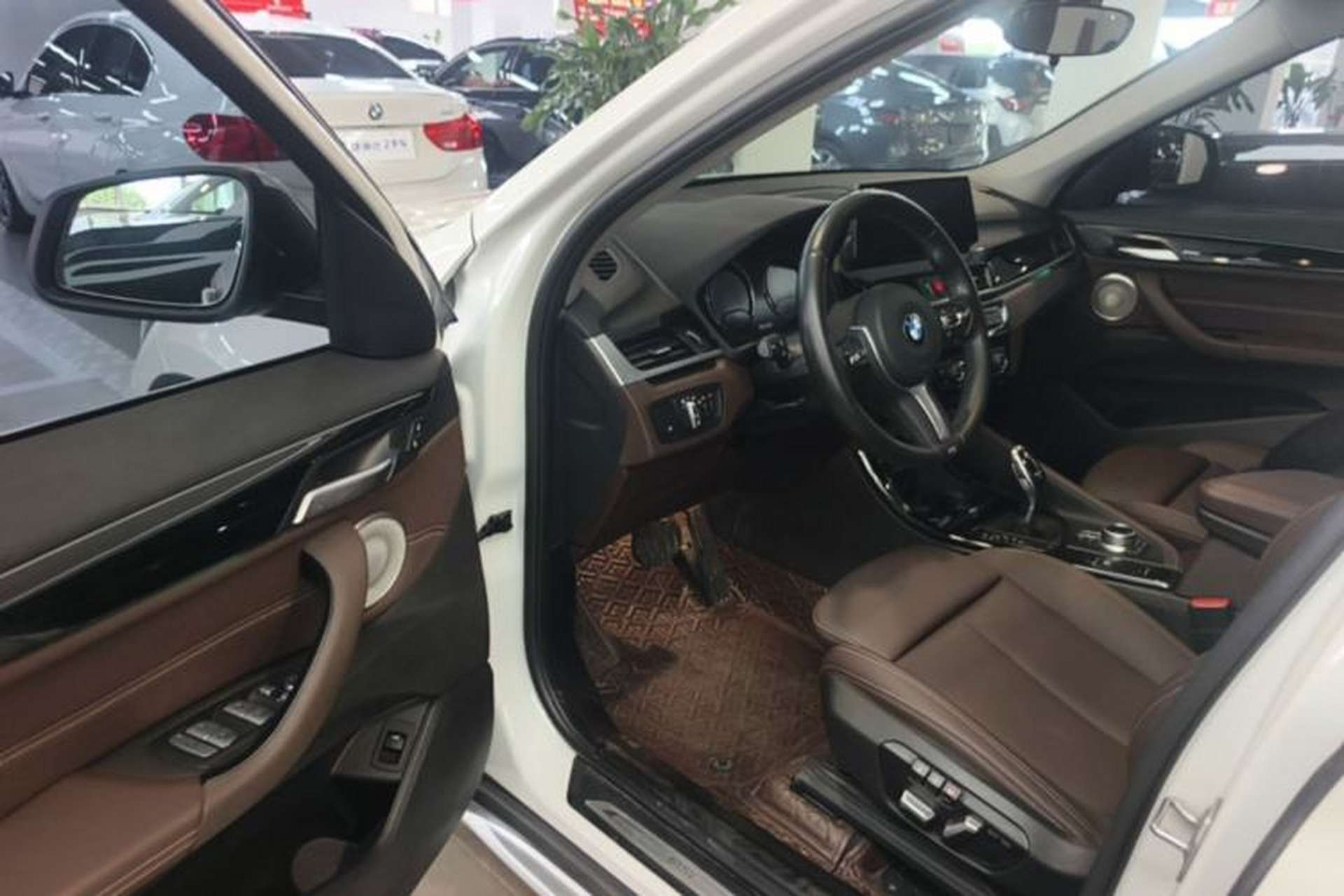Used BMW X1 2021 sDrive20Li Premium Edition Driver Seat