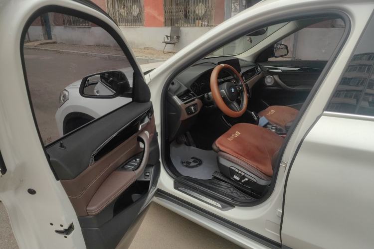 Used BMW X1 2021 sDrive20Li Premium Edition Driver Seat