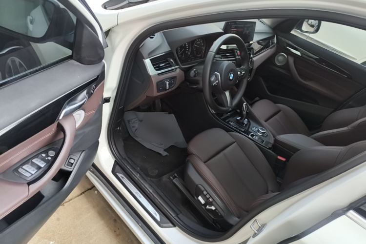 Used BMW X1 2021 sDrive20Li Premium Edition Driver Seat