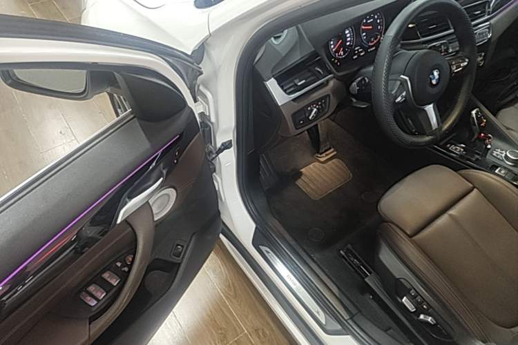 Used BMW X1 2021 sDrive20Li Premium Edition Driver Seat