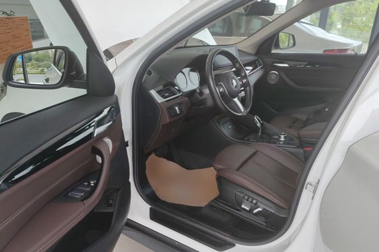 Used BMW X1 2021 Restyled sDrive25Li Leading Edition Driver Seat