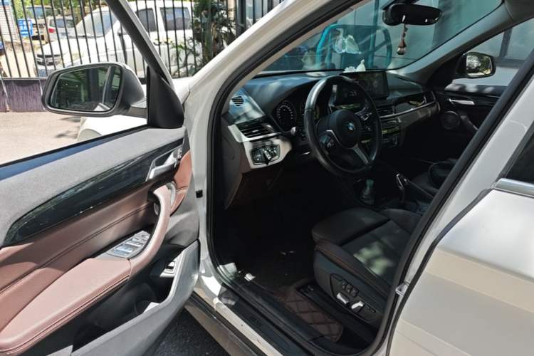 Used BMW X1 2021 Restyled sDrive25Li Leading Edition Driver Seat