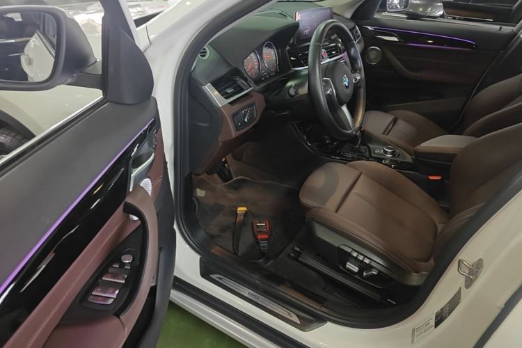 Used BMW X1 2021 sDrive20Li Premium Edition Driver Seat