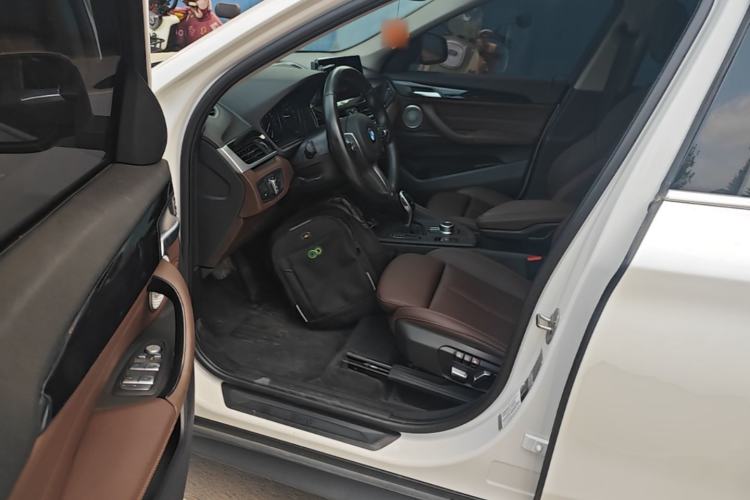Used BMW X1 2021 Restyled sDrive25Li Leading Edition Driver Seat
