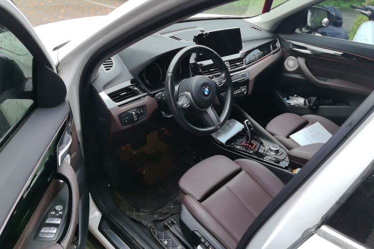 Used BMW X1 2021 sDrive20Li Premium Edition Driver Seat