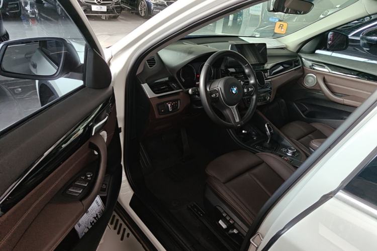 Used BMW X1 2021 Restyled sDrive25Li Leading Edition Driver Seat