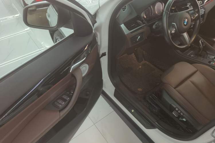 Used BMW X1 2021 Restyled sDrive25Li Leading Edition Driver Seat