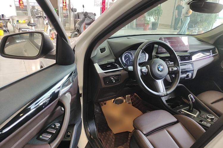 Used BMW X1 2021 Restyled sDrive25Li Leading Edition Driver Seat