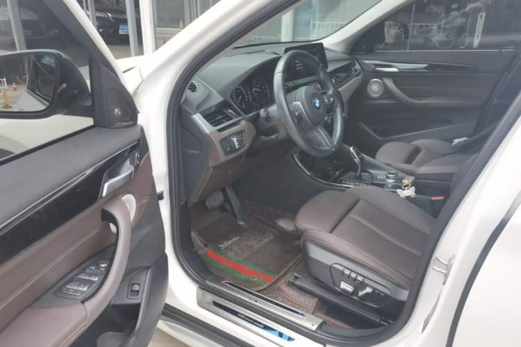 Used BMW X1 2021 sDrive20Li Premium Edition Driver Seat