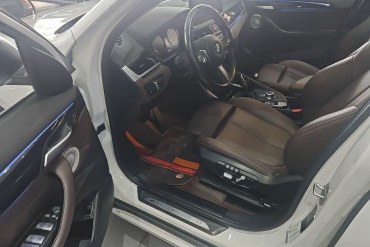 Used BMW X1 2021 sDrive20Li Premium Edition Driver Seat