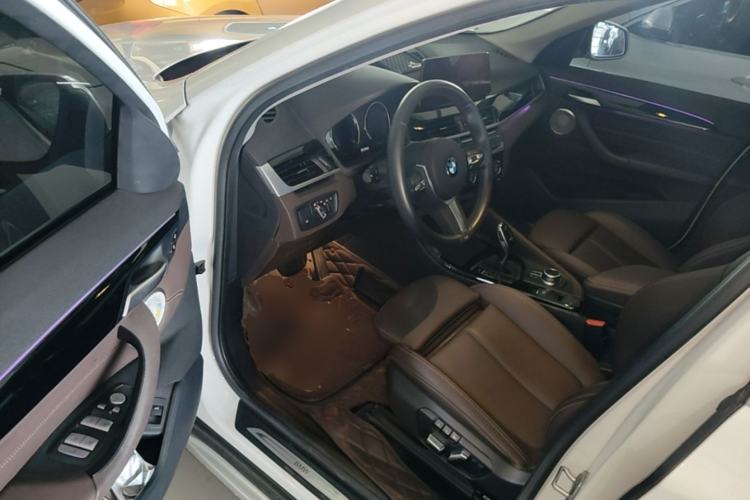 Used BMW X1 2021 sDrive20Li Premium Edition Driver Seat