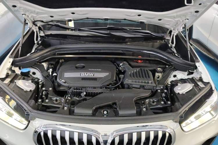 Used BMW X1 2021 sDrive20Li Fashion Model Engine Bay