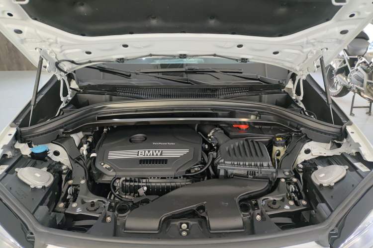 Used BMW X1 2021 sDrive20Li Fashion Model Engine Bay