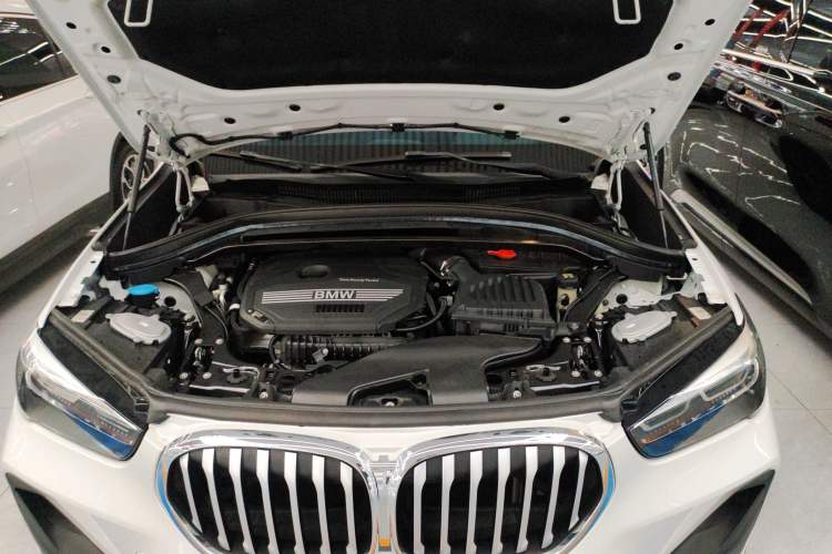 Used BMW X1 2021 sDrive20Li Fashion Model Engine Bay