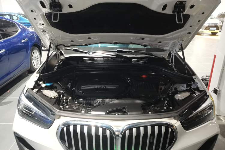 Used BMW X1 2021 Restyled sDrive25Li Leading Edition Engine Bay