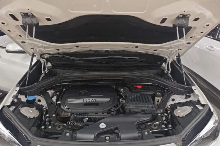 Used BMW X1 2021 sDrive20Li Fashion Model Engine Bay