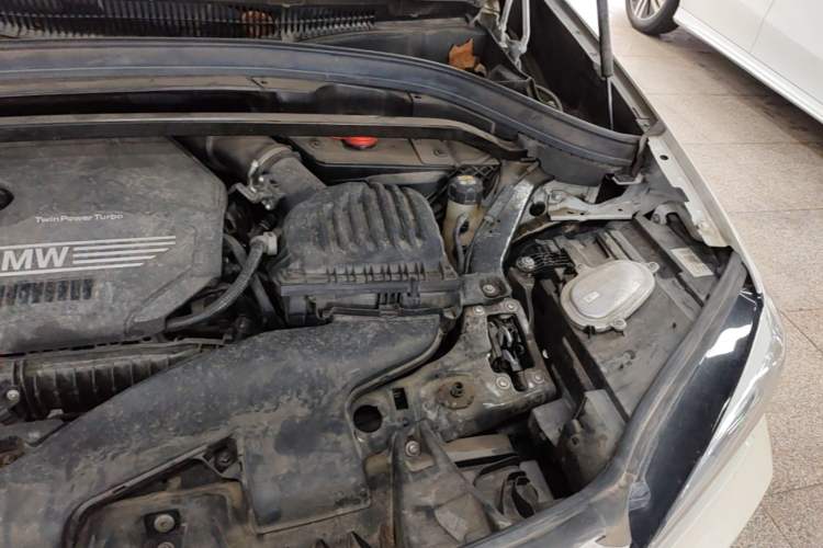 Used BMW X1 2021 Restyled sDrive20Li Fashion Version Engine Bay Left