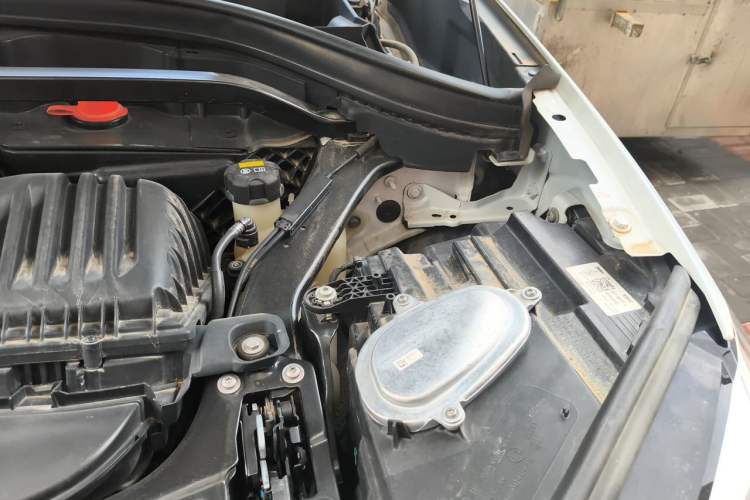 Used BMW X1 2021 Restyled sDrive25Li Leading Edition Engine Bay Left