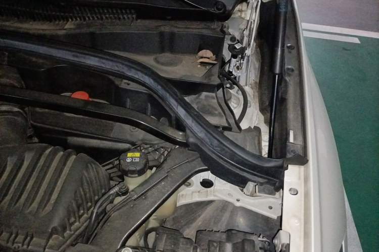 Used BMW X1 2021 Restyled sDrive25Li Leading Edition Engine Bay Left