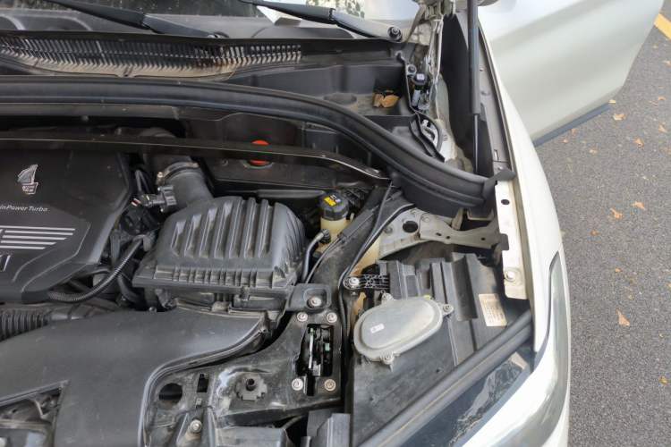 Used BMW X1 2021 sDrive25Li Leading Model Engine Bay Left