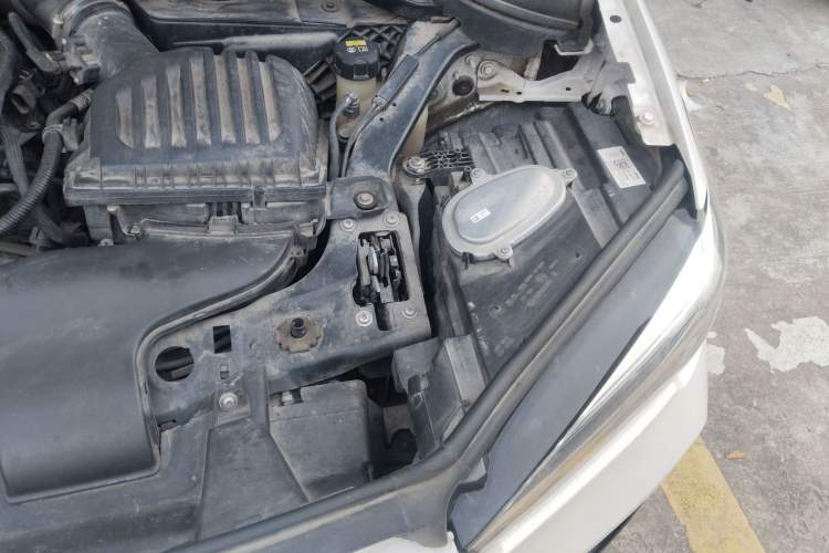 Used BMW X1 2021 Restyled sDrive25Li Leading Edition Engine Bay Left