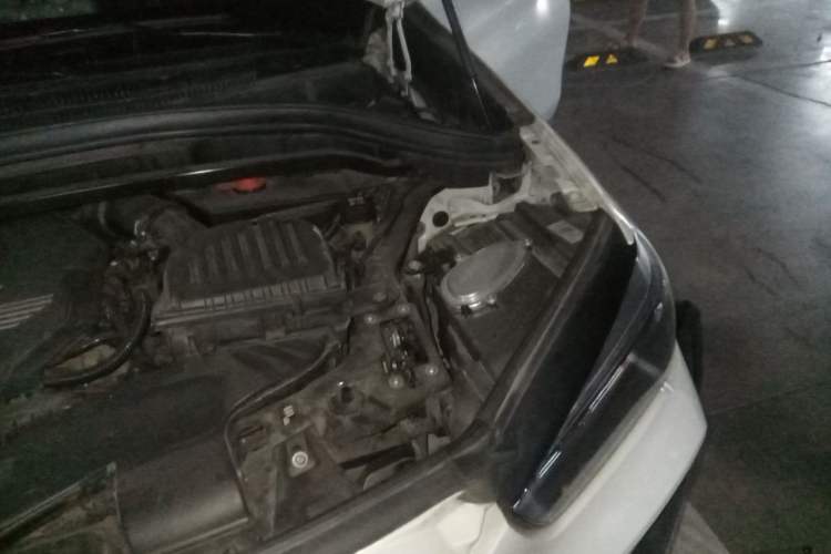 Used BMW X1 2021 sDrive20Li Premium Edition Engine Bay Left