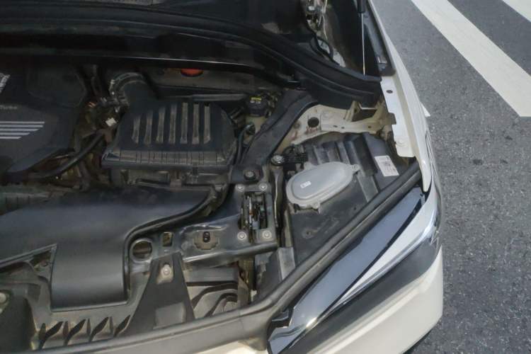 Used BMW X1 2021 Restyled sDrive20Li Fashion Version Engine Bay Left