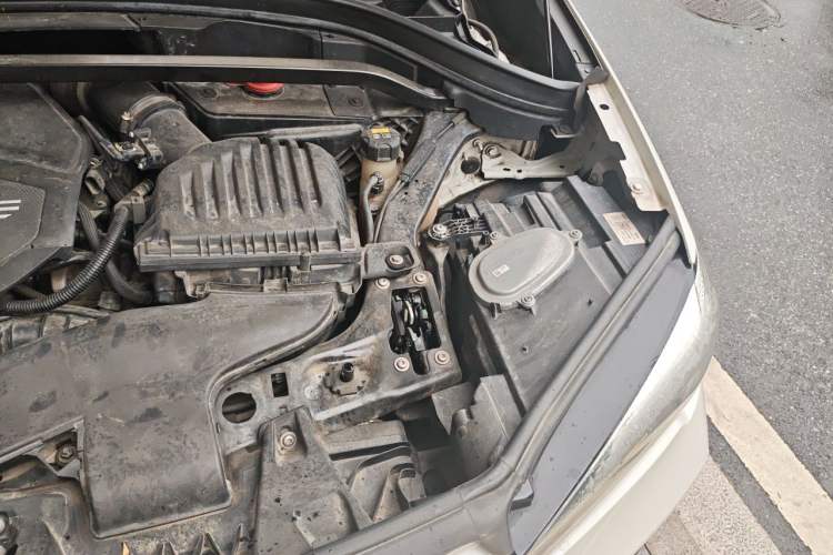 Used BMW X1 2021 Restyled sDrive25Li Leading Edition Engine Bay Left