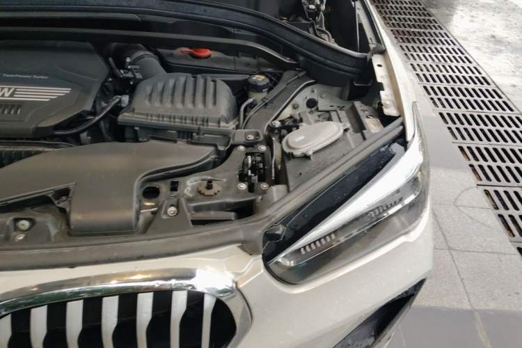Used BMW X1 2021 sDrive20Li Premium Edition Engine Bay Left