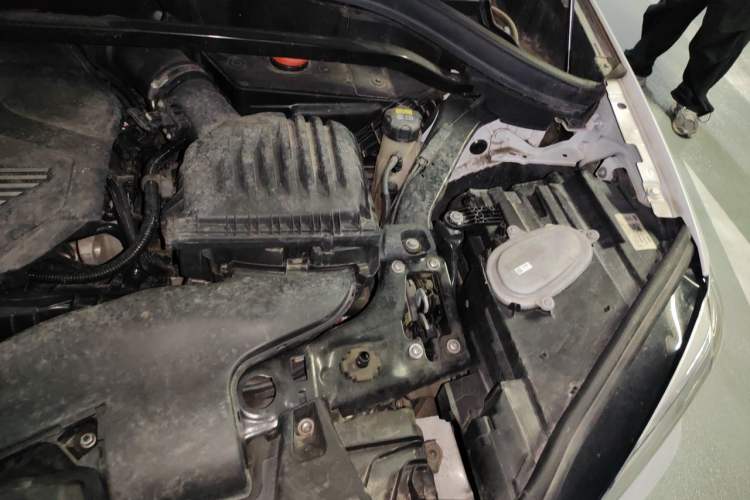 Used BMW X1 2021 sDrive20Li Fashion Model Engine Bay Left