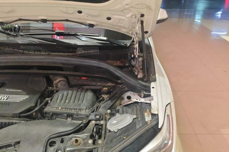 Used BMW X1 2021 sDrive20Li Fashion Model Engine Bay Left